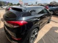 hyundai-tucson-small-3