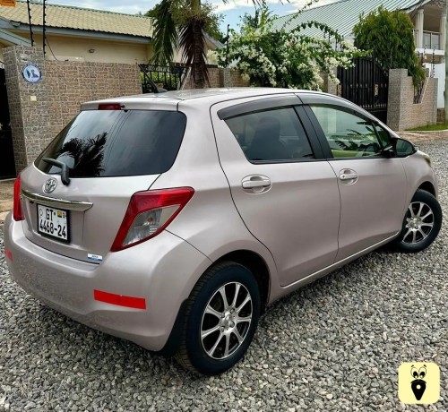 toyota-vitz-for-sale-big-4