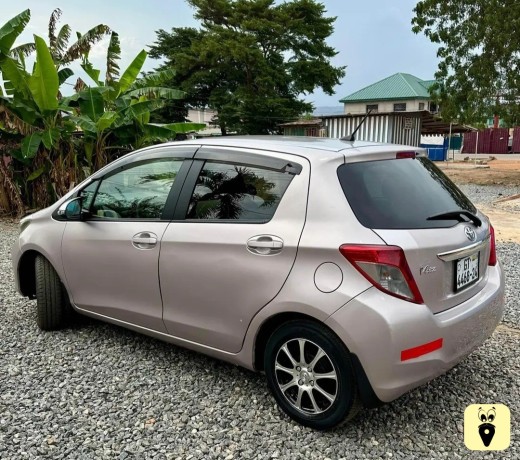 toyota-vitz-for-sale-big-3