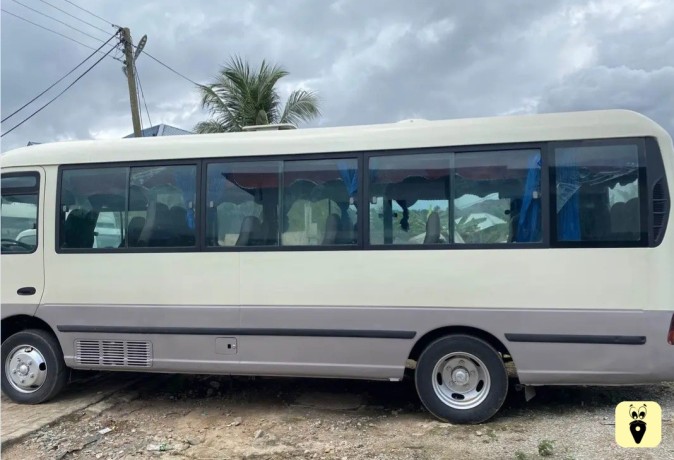 hyundai-county-bus-big-1