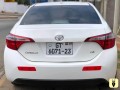 toyota-corolla-le-small-4