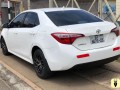 toyota-corolla-le-small-5