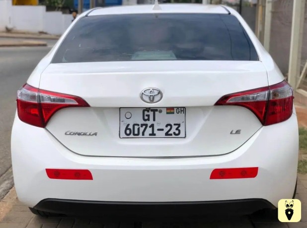 toyota-corolla-le-big-4