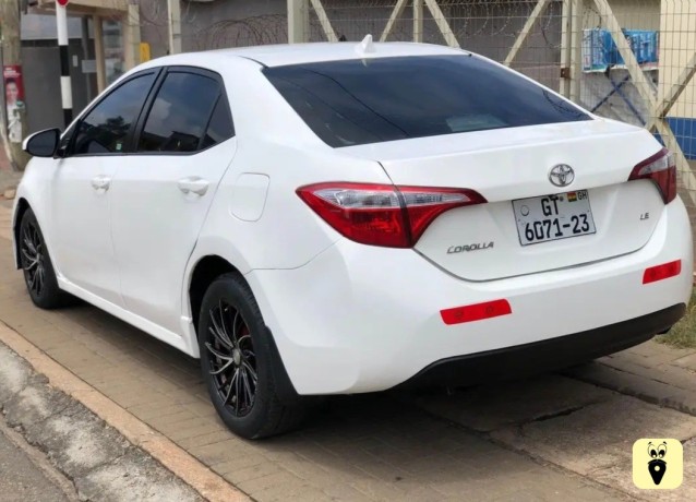 toyota-corolla-le-big-5