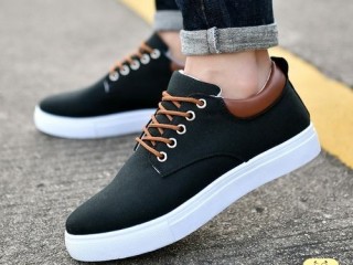 MEN'S CANVAS SHOES