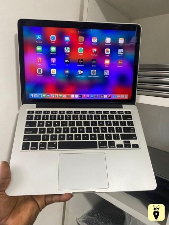 macbook-pro-core-i5-big-0