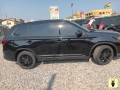 mitsubishi-outlander-small-4