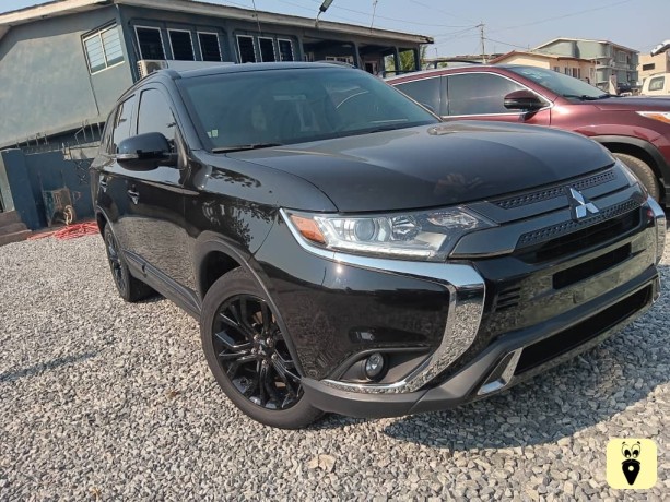 mitsubishi-outlander-big-6