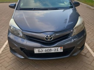 TOYOTA YARIS LE