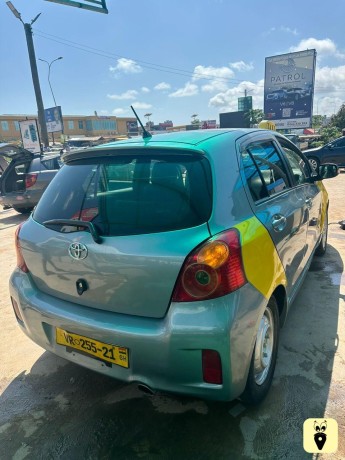 toyota-vitz-sports-big-2