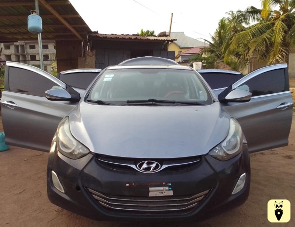 hyundai-elantra-limited-edition-big-0