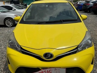 TOYOTA VITZ 2015