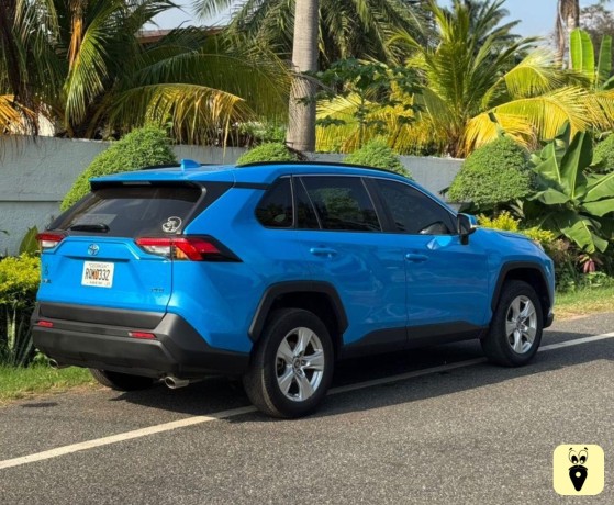 toyota-rav4-2019-big-4