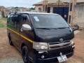 toyota-hiace-2011-small-0