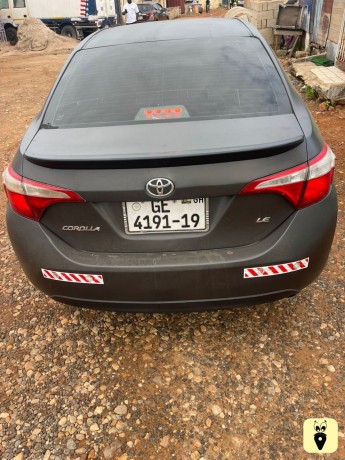 toyota-corolla-le-2015-big-3