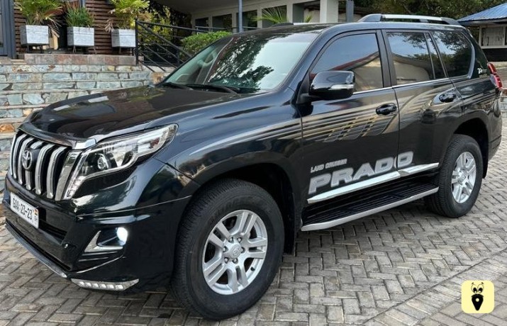 toyota-landcruiser-prado-big-1