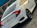 honda-civic-touring-2017-small-3