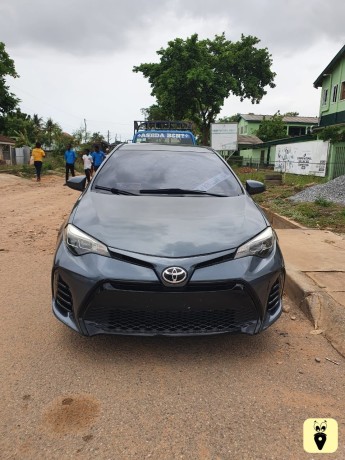 toyota-corolla-le-2017-big-0
