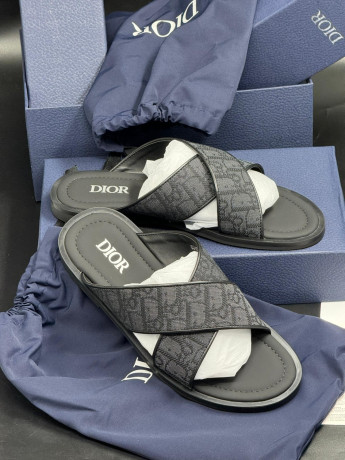 mens-slippers-big-1