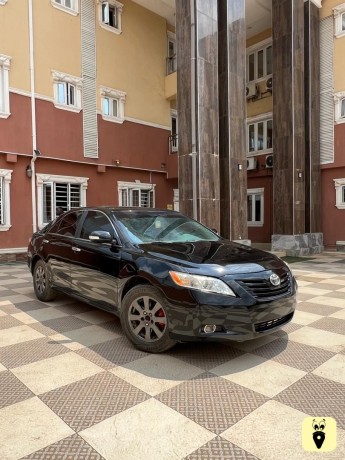 2008-registered-toyota-camry-xle-big-3