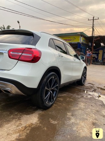 mercedes-benz-gla-250-2017-big-3