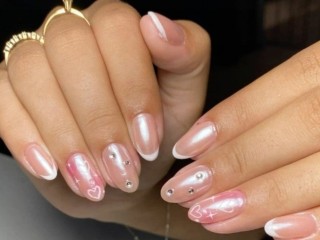 PRESS ON NAILS