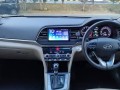 hyundai-elantra-gls-2023-small-2