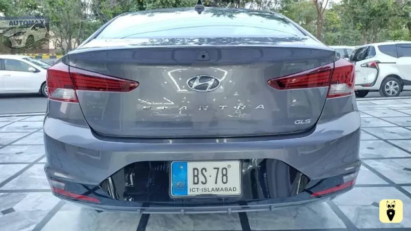 hyundai-elantra-gls-2023-big-6