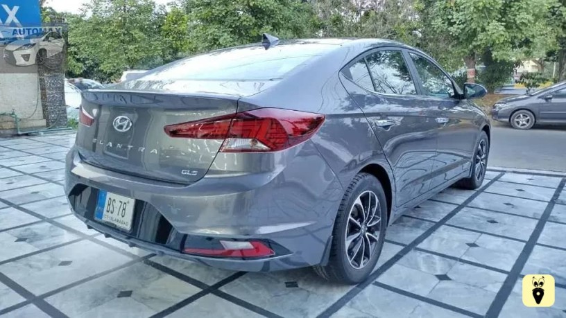 hyundai-elantra-gls-2023-big-3