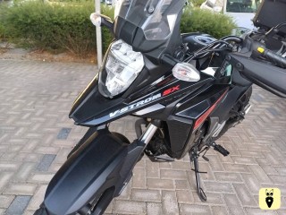 SUZUKI DL250SX MOTORBIKE
